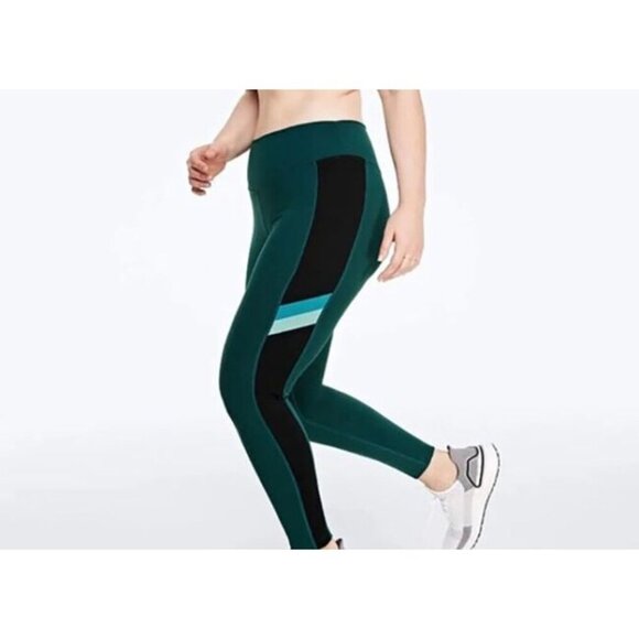 PINK Victoria's Secret Ultimate Legging Green / Black Ankle Length - Size M - Picture 2 of 16